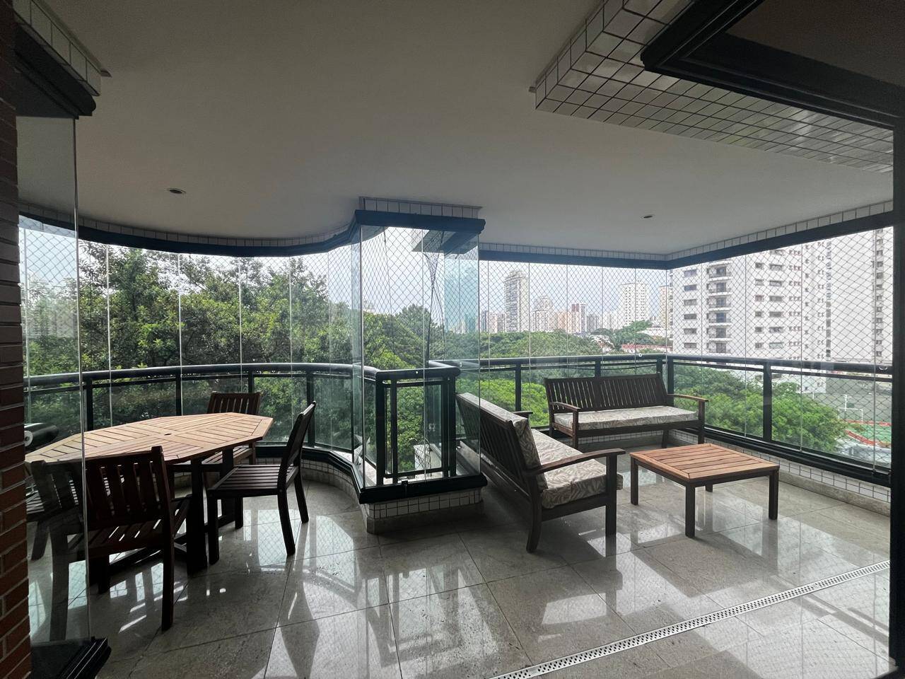 Apartamento, 3 quartos, 186 m² - Foto 2